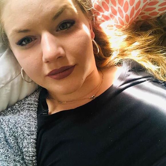 Meet your Posher, Christine - Picture 1 of 1